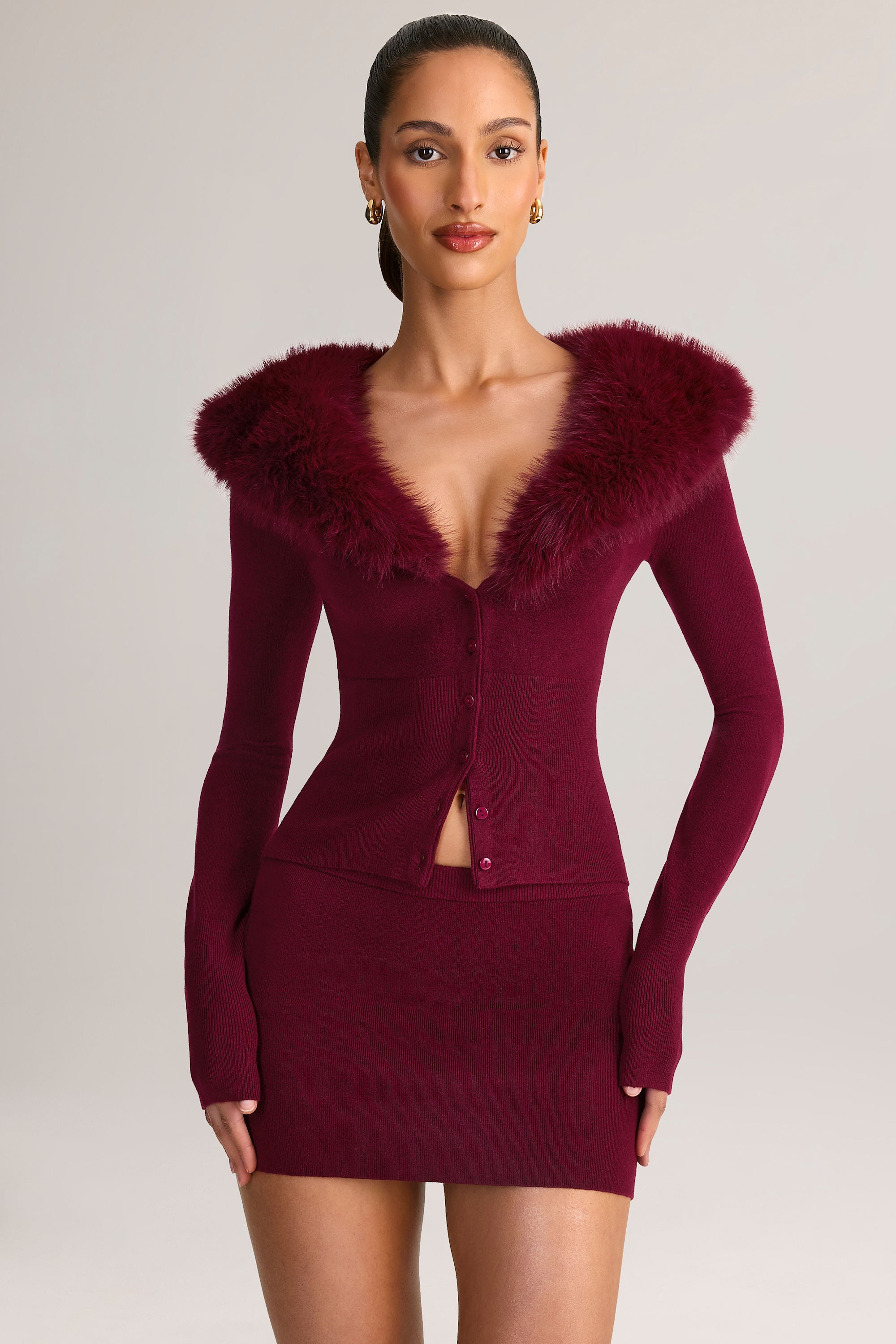 Knit Mid-Rise Mini Skirt in Wine